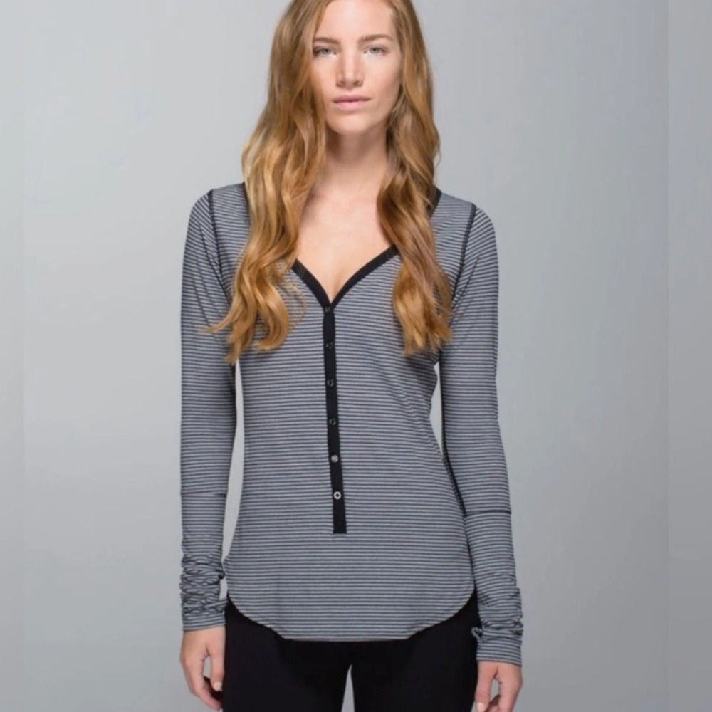 Lululemon Awesoma Long Sleeve Henley